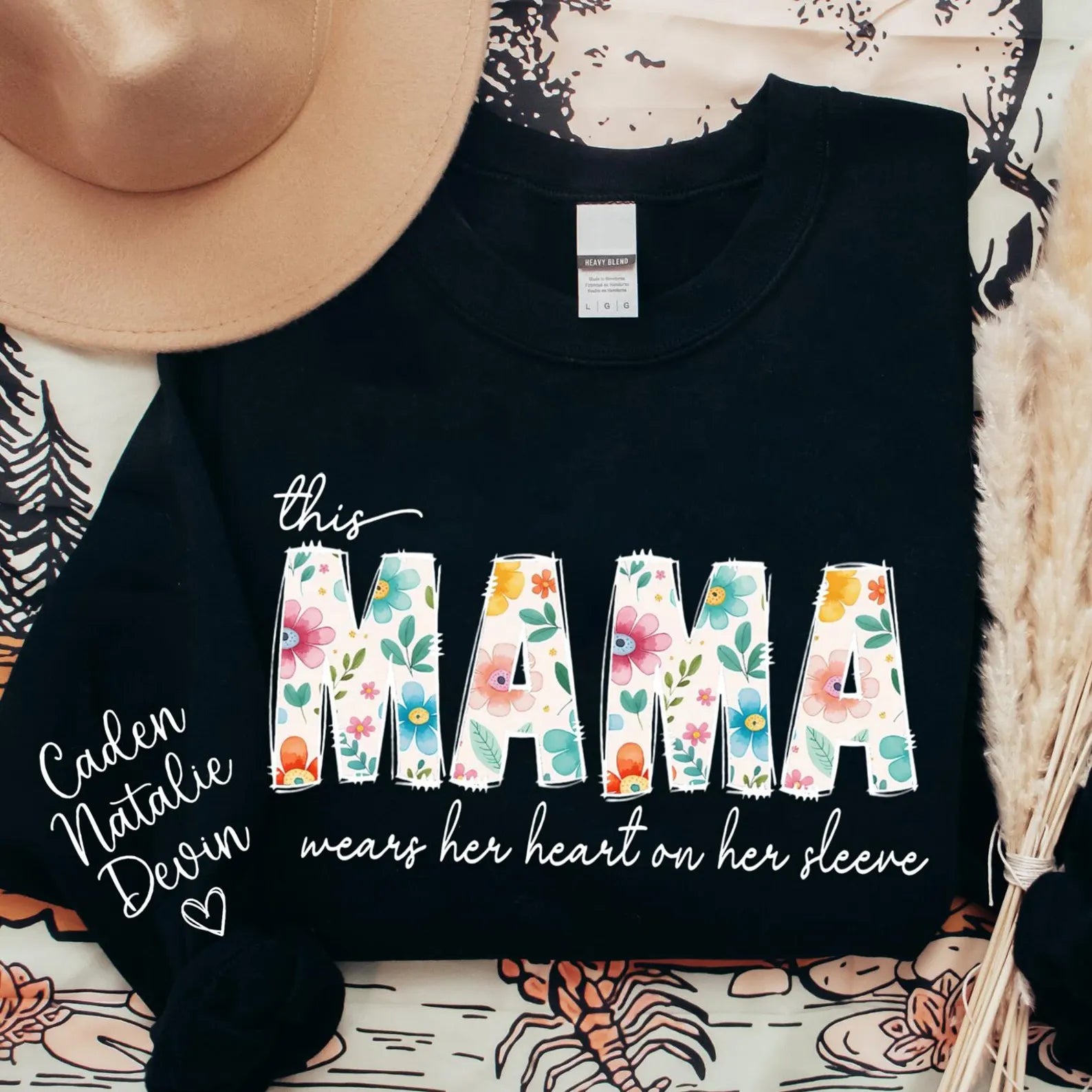Diese Mama trägt ihr Herz auf der Zunge - Personalisiertes Mama Sweatshirt - Geschenk für Mama &amp; Oma