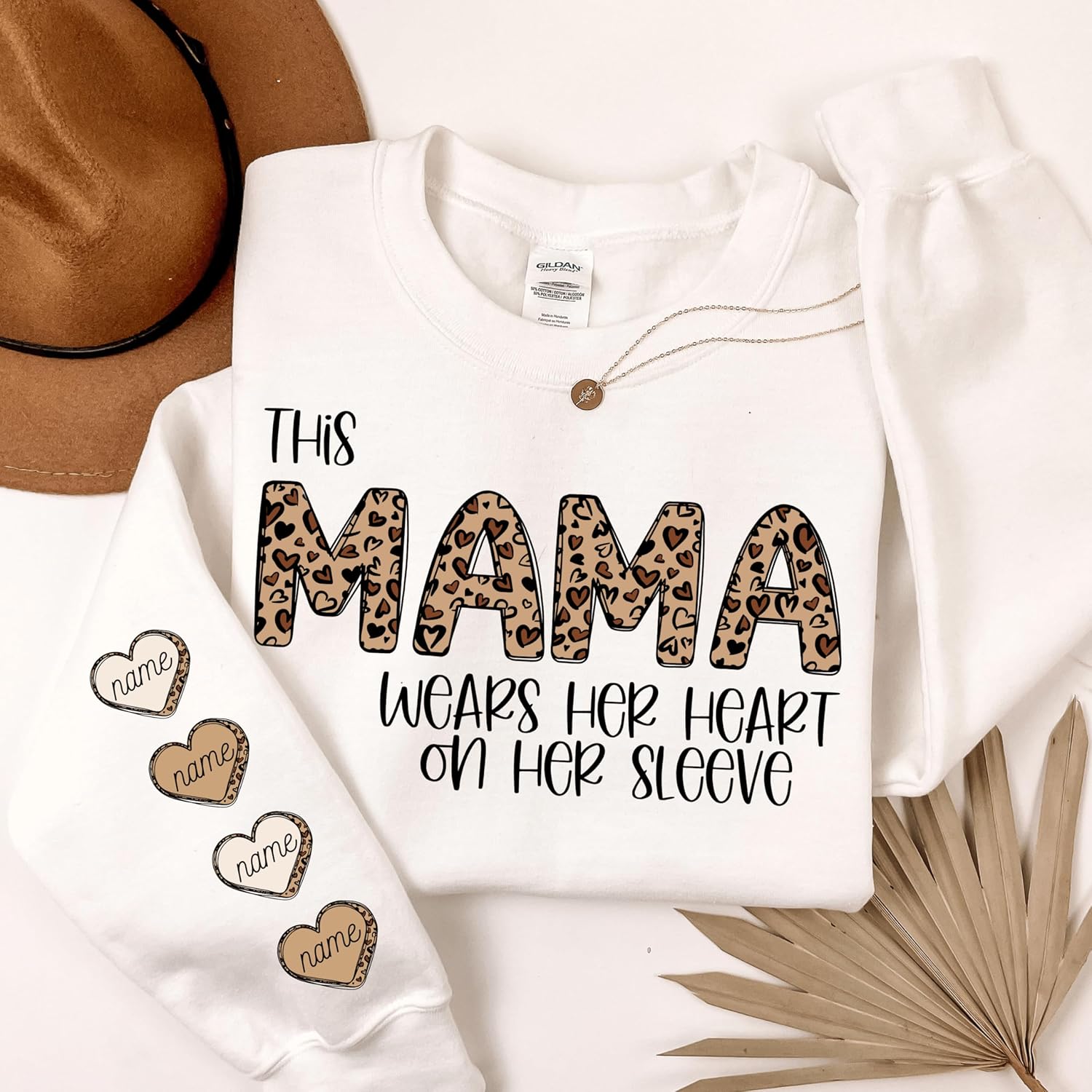 Diese Mama trägt ihr Herz auf der Zunge - Personalisiertes Mama Sweatshirt - Geschenk für Mama &amp; Oma
