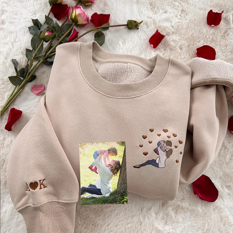 Individuell besticktes Portrait-Sweatshirt von Photo For Mom