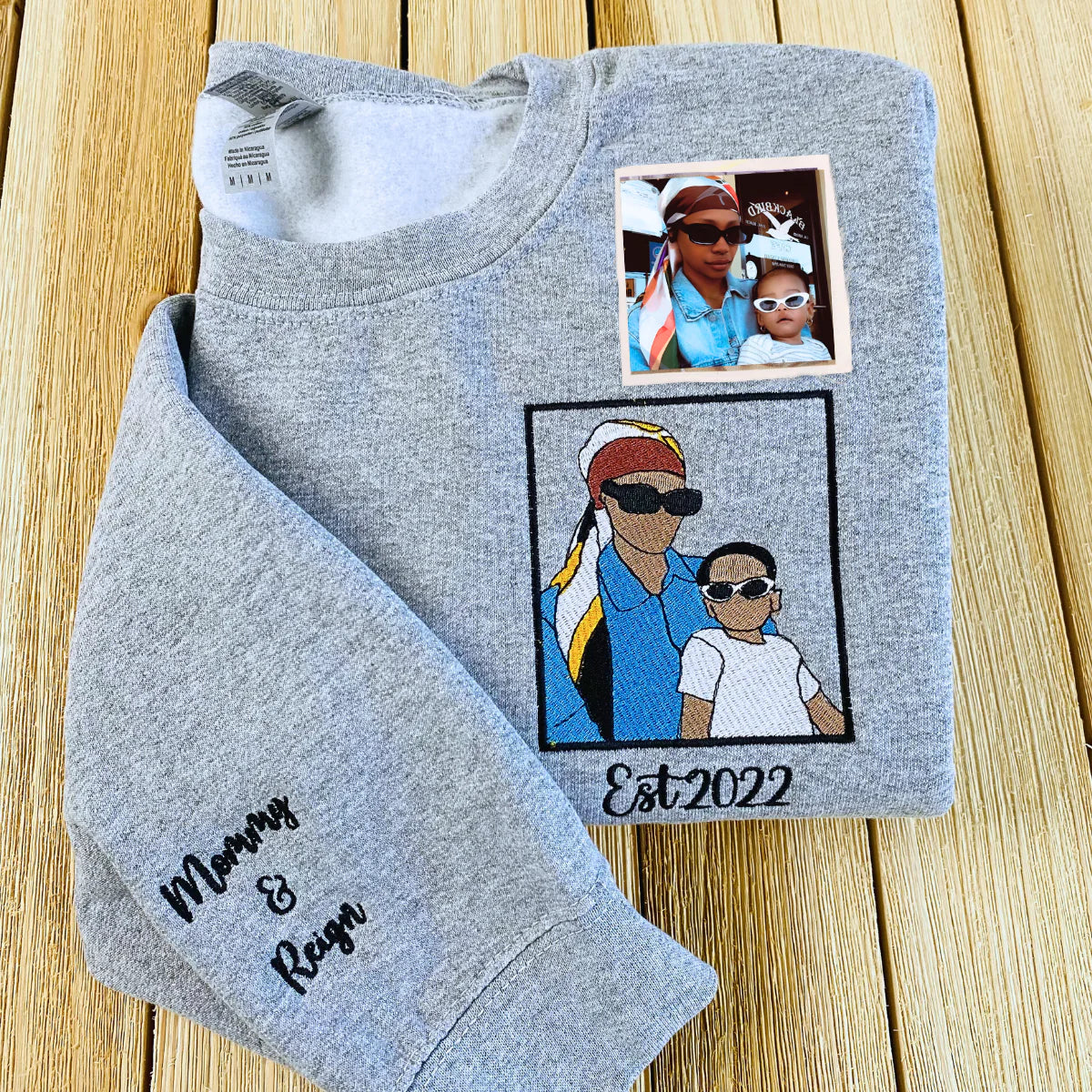 Felpa con Foto Ricamata Personalizzata per Mamma - T-Shirt Ritratto Personalizzata - Regalo per Mamma