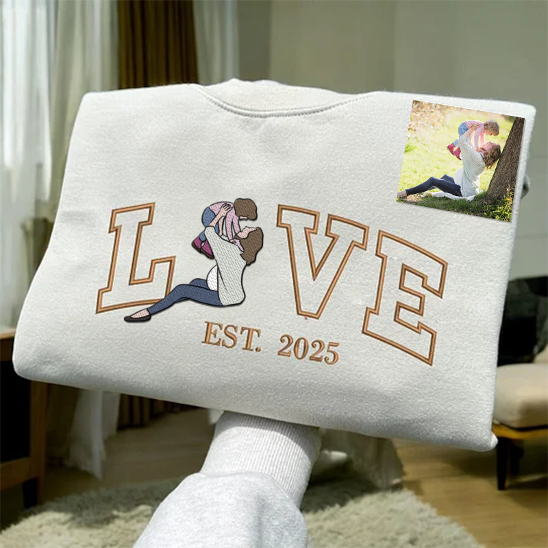 Photo brodée personnalisée Maman LOVE Est Year Sweat col rond / Sweat à capuche / T-shirt
