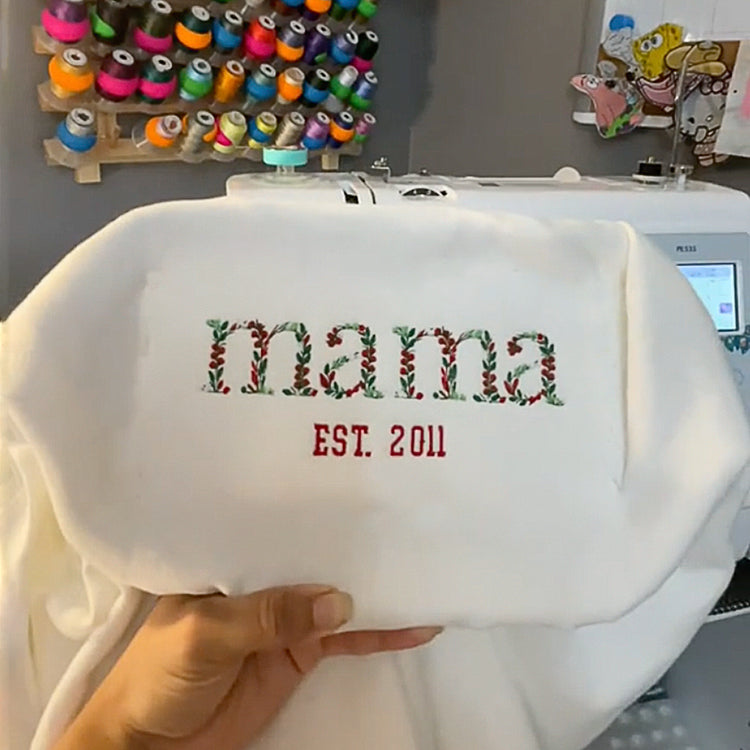 Sweatshirt brodé personnalisé avec nœud latéral Mama