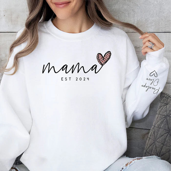 Unendliche Liebe für Mama – Individuelles Mama-Sweatshirt mit Kindernamen auf dem Ärmel 