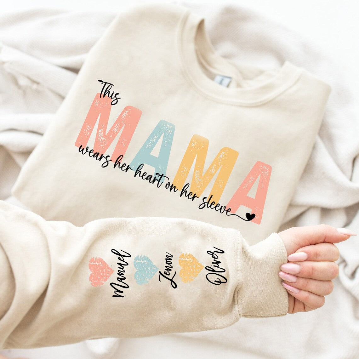 Diese Mama trägt ihr Herz auf der Zunge - Personalisiertes Mama Sweatshirt - Geschenk für Mama &amp; Oma