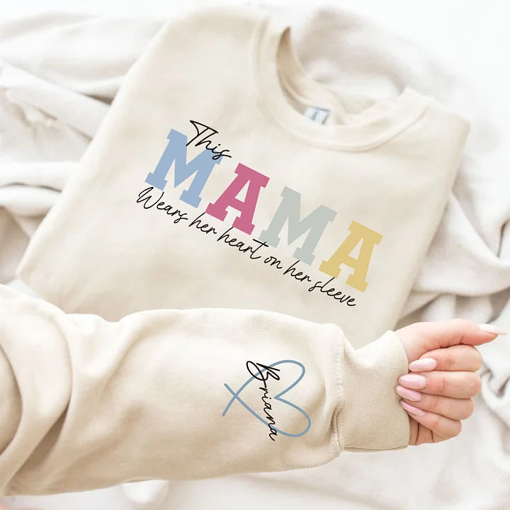 Tragen Sie ein Sweatshirt mit Herz am Ärmel für Mama und Oma