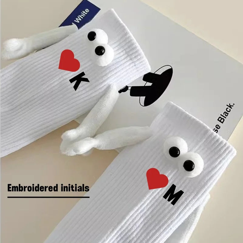 Calcetines unisex magnéticos para pareja con iniciales personalizadas bordadas, regalo para el Día de San Valentín, regalo de cumpleaños