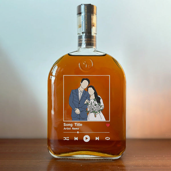 Personalized Couple Portrait Whiskey Bottles: Celebrate Love in Every Sip