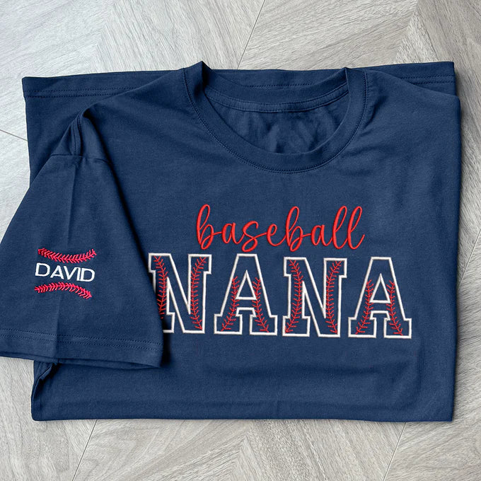 Sweat-shirt personnalisé brodé Nana Est pour la fête des mères de grand-mère