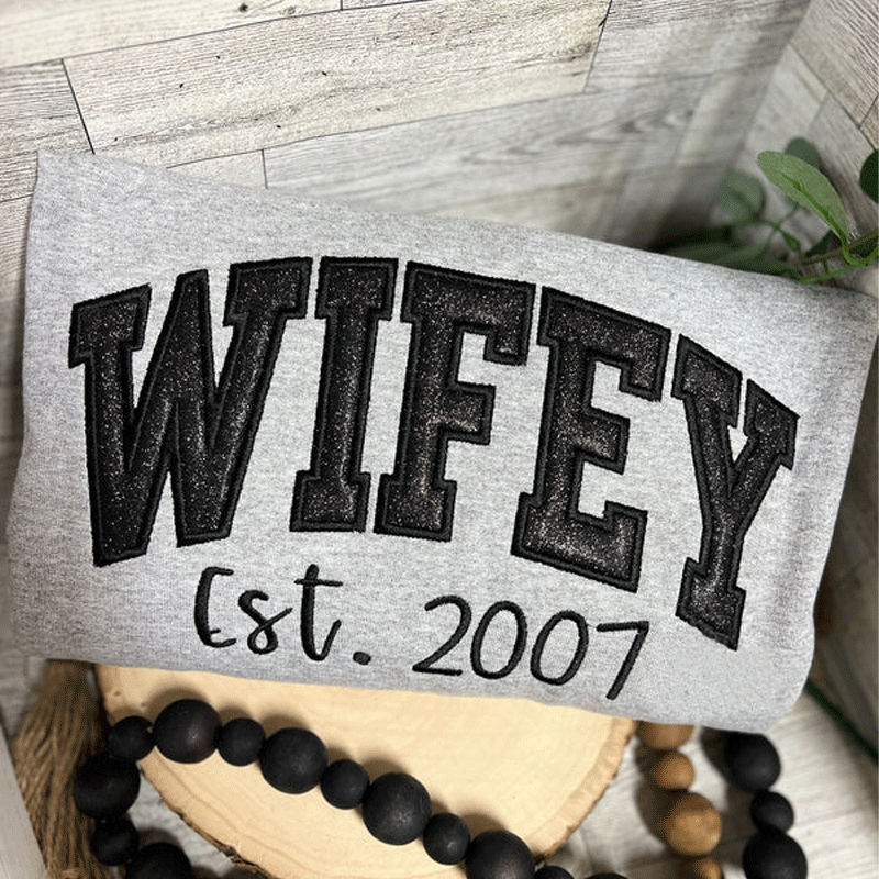 Felpa ricamata personalizzata Wifey, felpa da moglie, felpa ricamata personalizzata, felpa glitterata