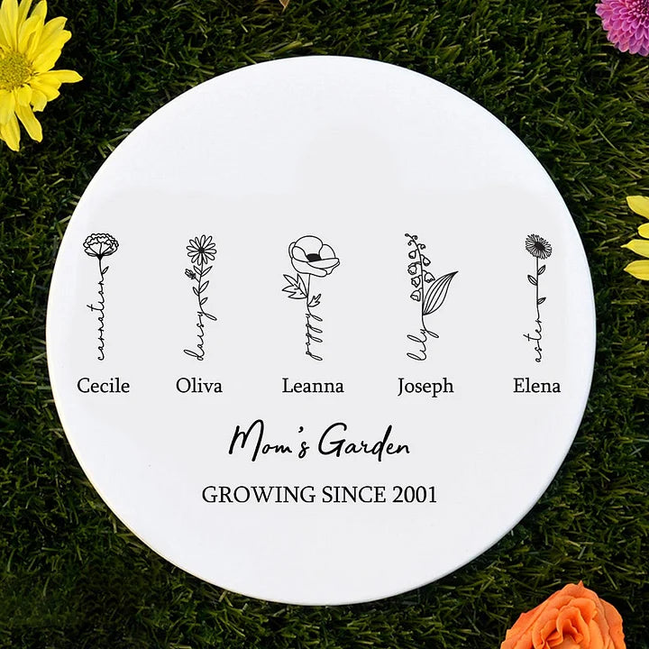 Personalisierte Mamas Gartenfliese mit Geburtsblumen und Namen