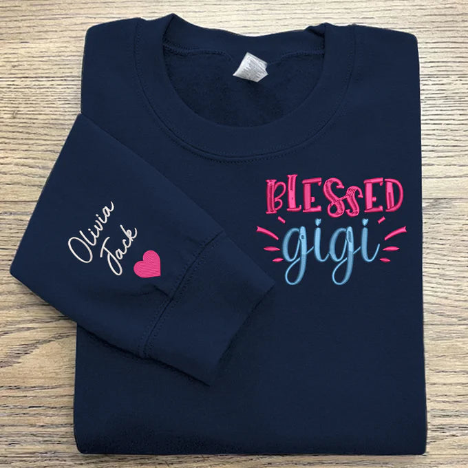 Sweatshirt personnalisé brodé Blessed Gigi Valentine - Cadeau pour maman grand-mère