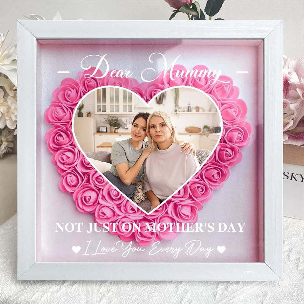 No solo para el Día de la Madre - Marco personalizado "Para mi querida mamá" con tributo floral eterno