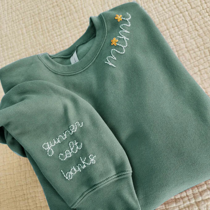 Sweat-shirt personnalisé Mimi brodé à la main avec petits-enfants pour la fête des mères Maman Grand-mère