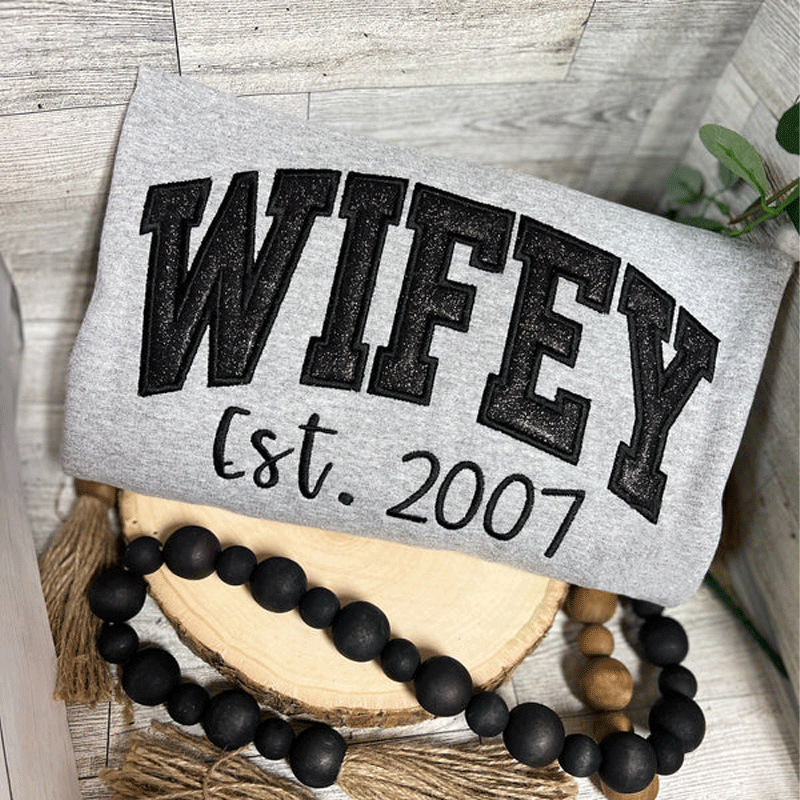 Felpa ricamata personalizzata Wifey, felpa da moglie, felpa ricamata personalizzata, felpa glitterata