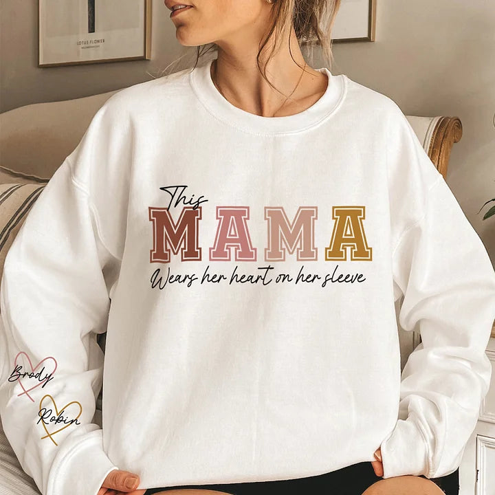 Sudadera Custom Wear Heart On Sleeve - Sudadera Personalizada para la Familia - Regalo para Mamá y Abuela