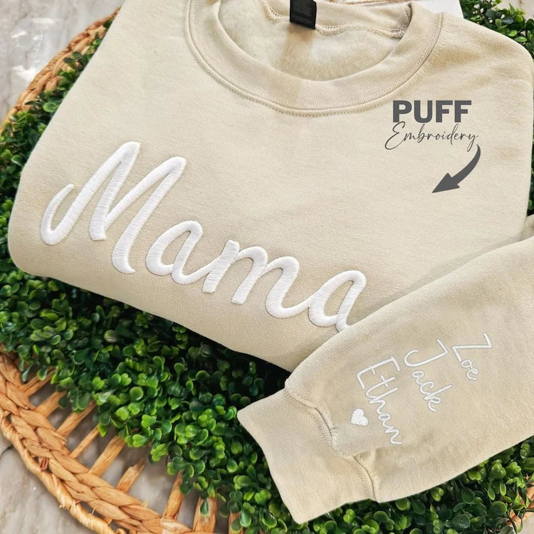 Besticktes Gigi Mama Sweatshirt mit Kindernamen auf dem Ärmel für Mama, Papa, Kind, Oma, Opa