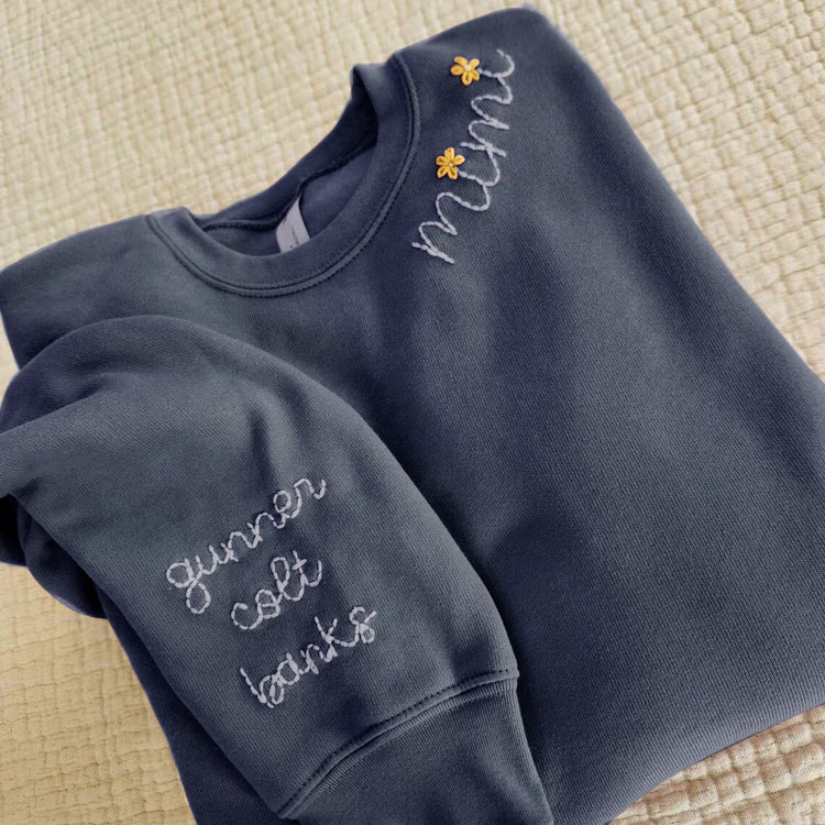 Sweat-shirt personnalisé Mimi brodé à la main avec petits-enfants pour la fête des mères Maman Grand-mère