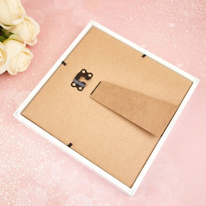 Personalisierte Blumenherz-Schattenbox für Mama, Oma, Mama, Nana – Personalisiertes Rahmengeschenk zum Muttertag, Rosen-Schattenbox mit Namen