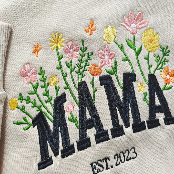 Sudadera personalizada para mamá con bordado floral