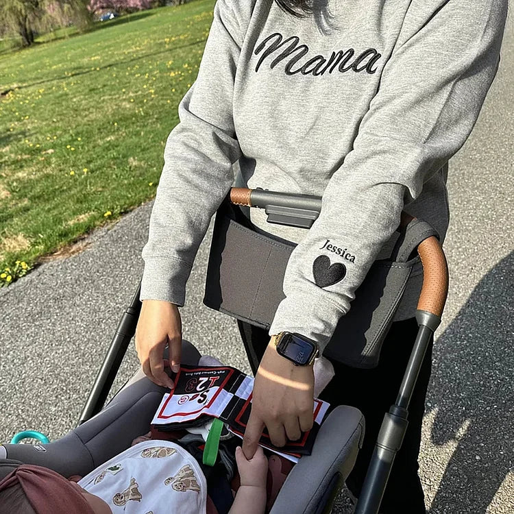 Sweat-shirt Mama brodé personnalisé avec noms sur la manche