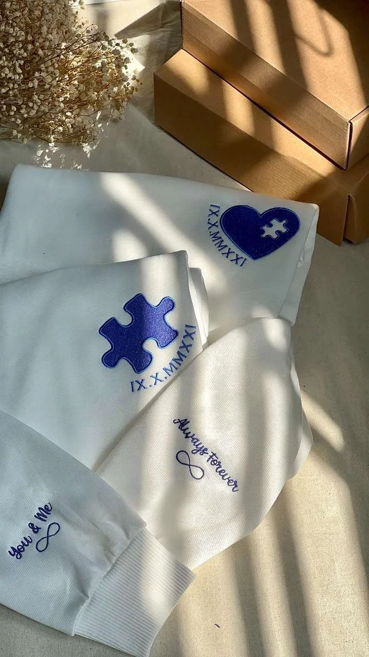 Regalo del Día de San Valentín Sudadera a juego para pareja con corazón personalizado y rompecabezas con números romanos bordados