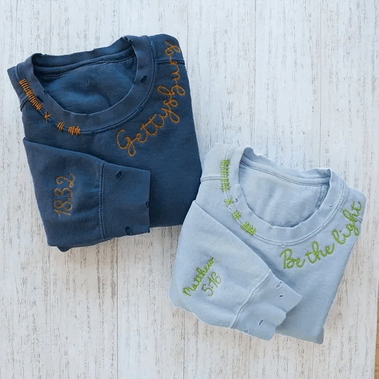 Sudadera Vintage Personalizada con Bordado y Cuello Redondo Desgastado a Mano
