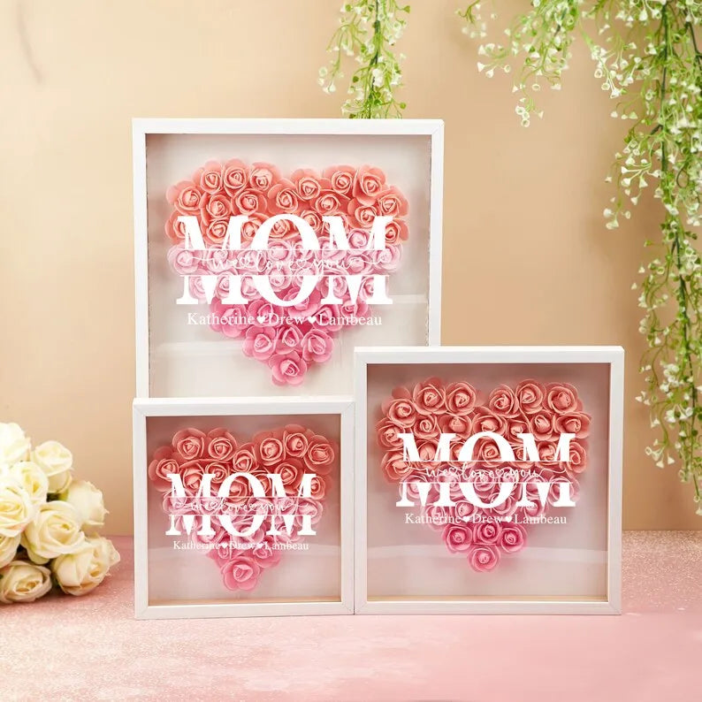 Personalisierte Blumenherz-Schattenbox für Mama, Oma, Mama, Nana – Personalisiertes Rahmengeschenk zum Muttertag, Rosen-Schattenbox mit Namen