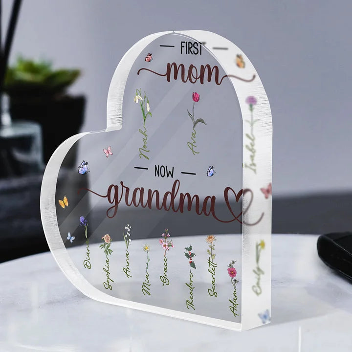 Erst Mama, jetzt Oma – Personalisierte Herz-Acryl-Plakette