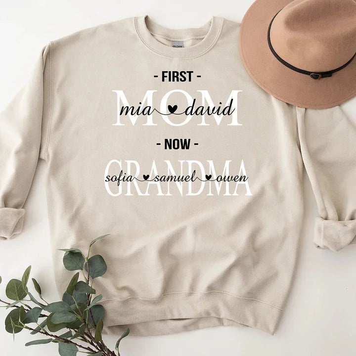 Personalisiertes Erste Mama Jetzt Oma Shirt Mama mit Kindernamen Sweatshirt