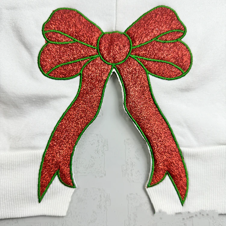 Sweat-shirt brodé Custom Bow Mama avec les noms des enfants sur la manche