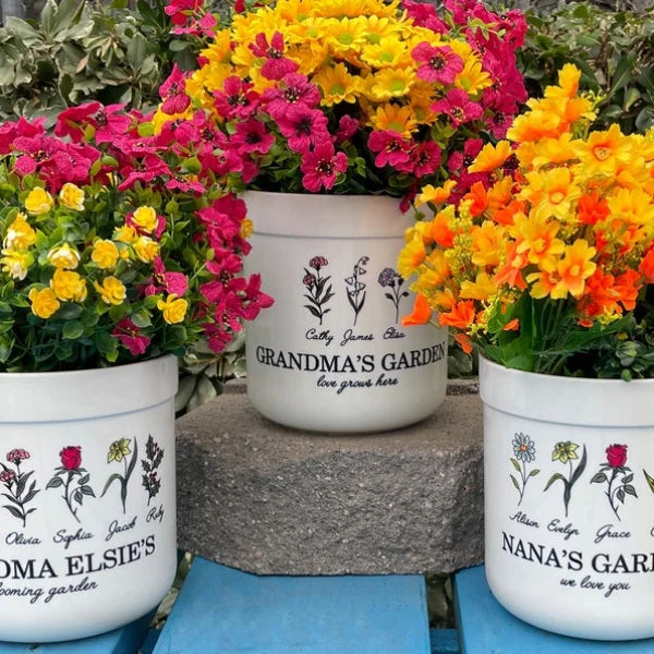 Geburtsmonat Blume Personalisierter Blumentopf für draußen, Oma Geschenke für Mama