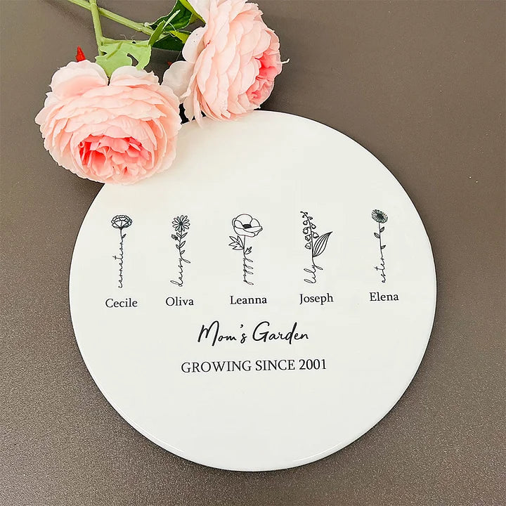 Personalisierte Mamas Gartenfliese mit Geburtsblumen und Namen