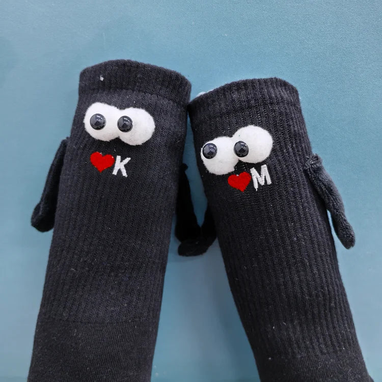 Calcetines unisex magnéticos para pareja con iniciales personalizadas bordadas, regalo para el Día de San Valentín, regalo de cumpleaños