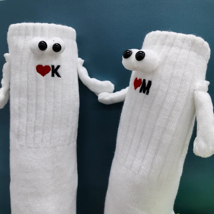 Calcetines unisex magnéticos para pareja con iniciales personalizadas bordadas, regalo para el Día de San Valentín, regalo de cumpleaños