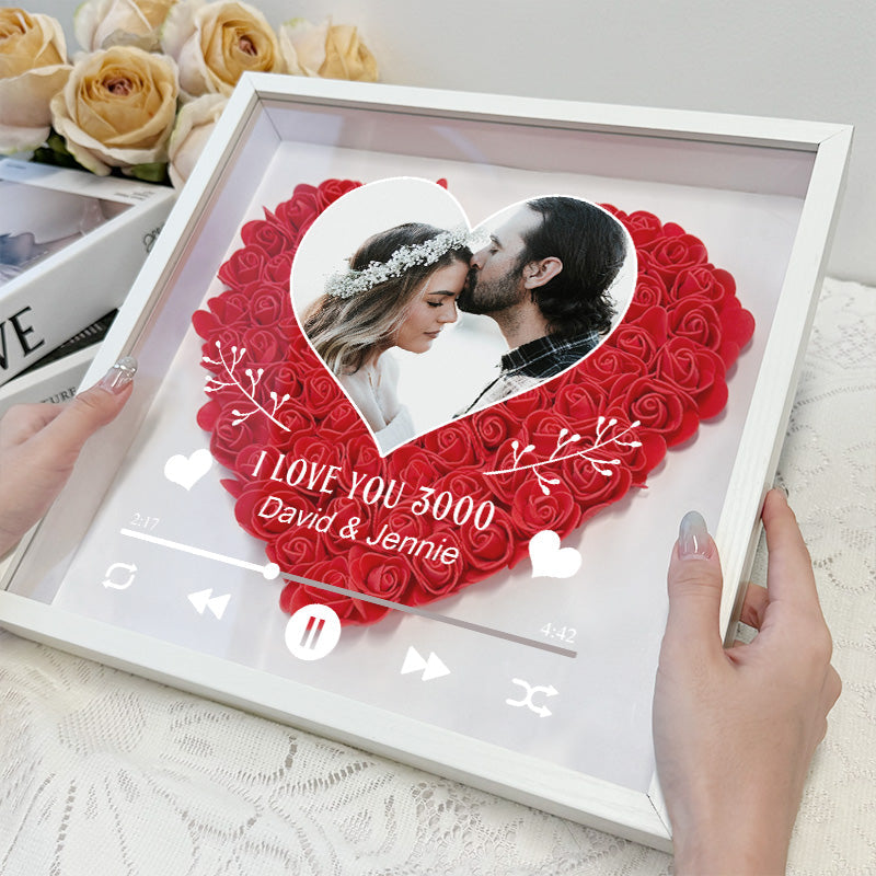 Caja de sombra con flores personalizada "I Love You 3000" con foto