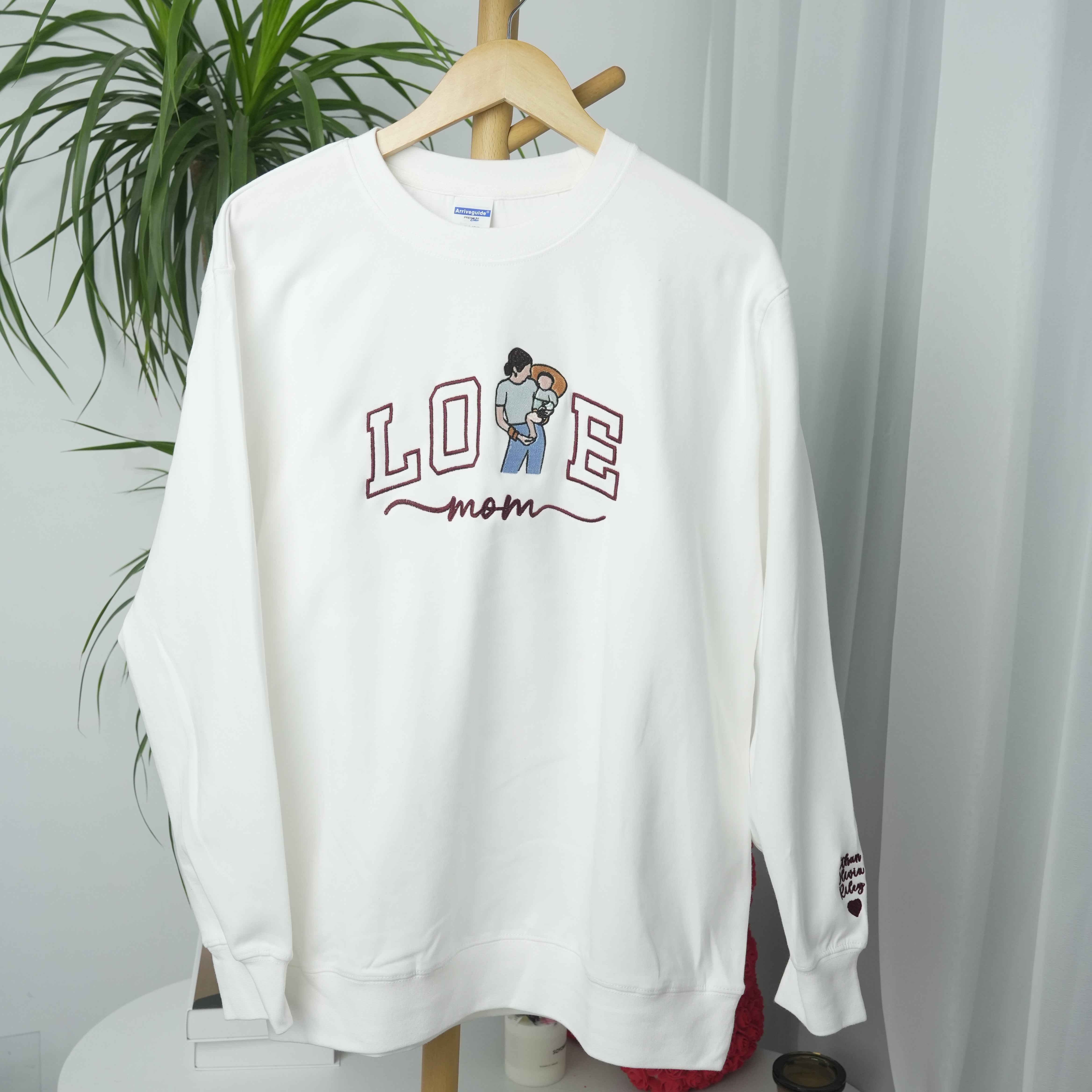 Benutzerdefiniertes besticktes Fotoportrait für Mama Love Sweatshirt