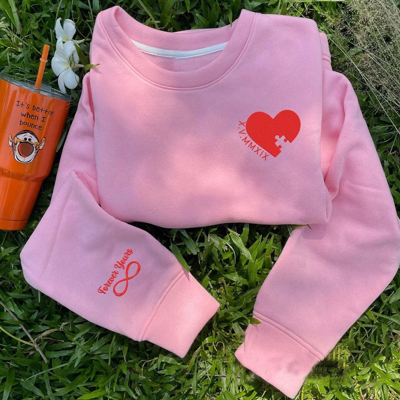Sweat-shirt brodé personnalisé cœur et couple puzzle