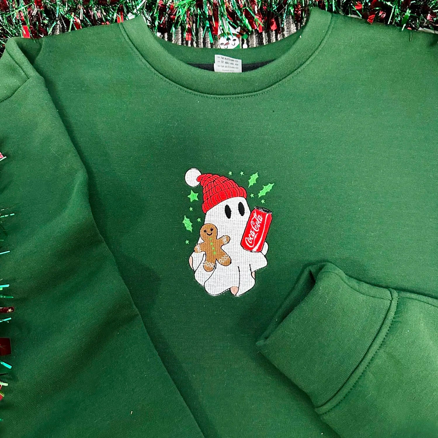 Sudadera bordada con fantasma de Navidad