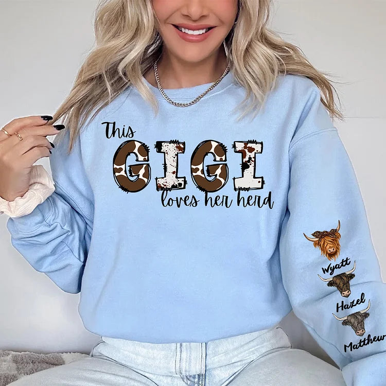 Personalisierte Kuh-Shirts, personalisierte Geschenke, Muttertagsgeschenk, Kuh-Print-Mama-Shirt, individueller Kindername auf dem Ärmel, Mama liebt ihre Herde