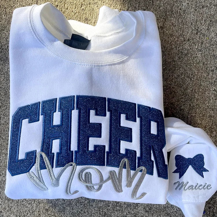 Personalisiertes Glitzer besticktes Cheer Mom Sweatshirt