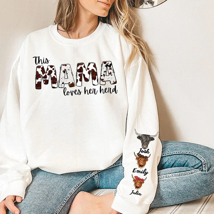 Personalisierte Kuh-Shirts, personalisierte Geschenke, Muttertagsgeschenk, Kuh-Print-Mama-Shirt, individueller Kindername auf dem Ärmel, Mama liebt ihre Herde